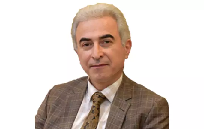 دکتر مهدیانی بهترین متخصص زیبایی در تهران