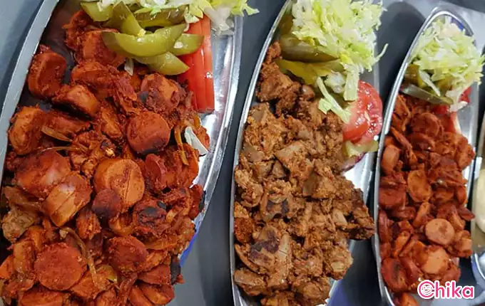 اغذیه کوروش بهترین فست فودی در تهران