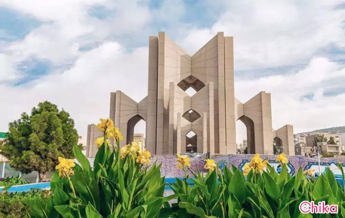 مقبره الشعرا بهترین جای دیدنی تبریز