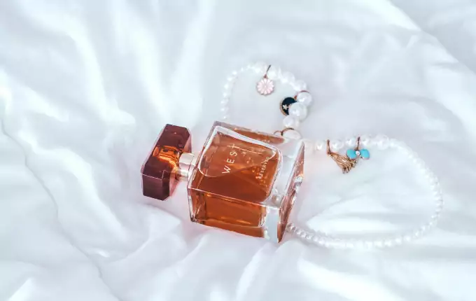 فروشگاه عطر ویانا بهترین فروشگاه عطر تهران