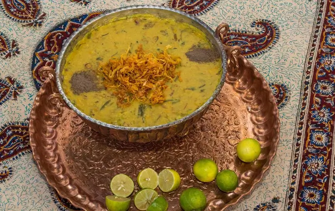 سبزی آش از بهترین غذاهای سنتی در شیراز
