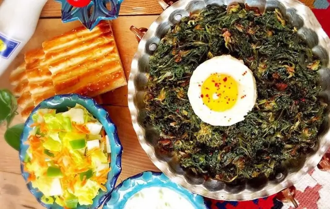 غذاهای سنتی شمال مثل اسفناج مرجی