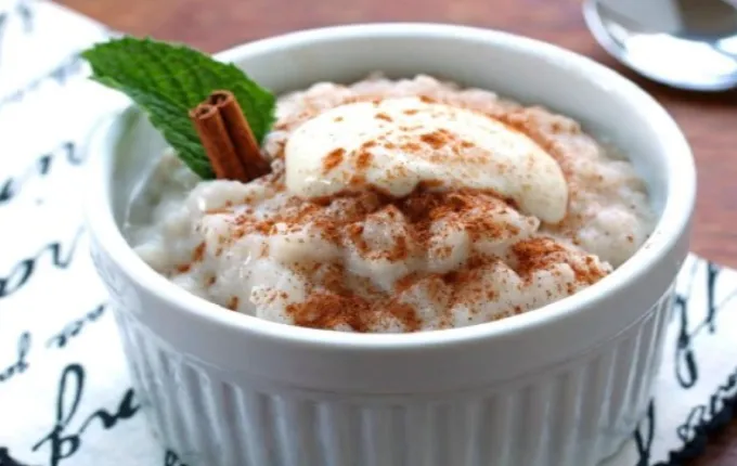 طرز تهیه شیر برنج به عنوان یکی از دسرهای ایرانی