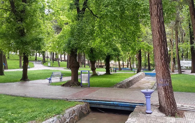 پارک لاله از پارک های مرکز تهران